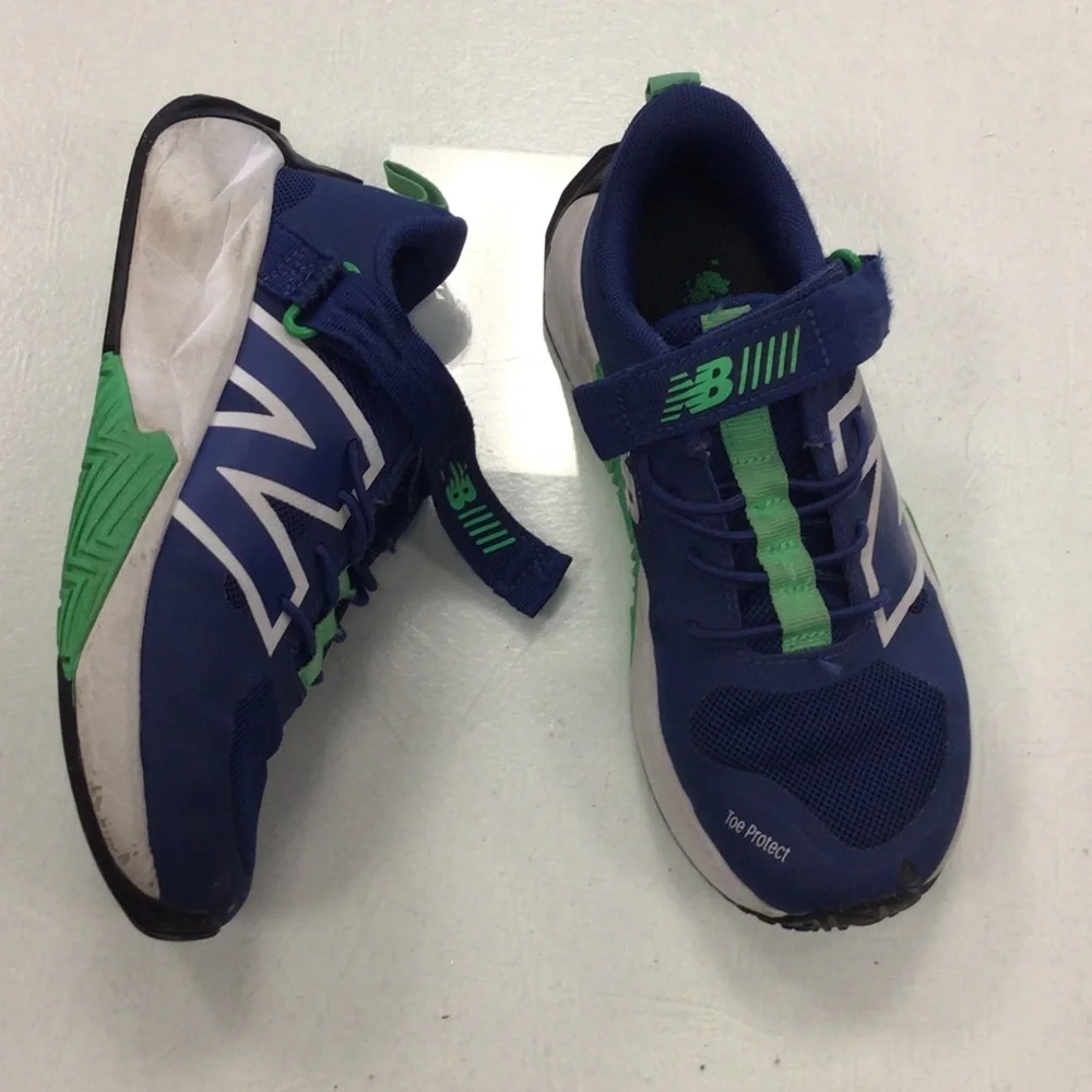 New Balance Kids Blue and Green Hook-and-Loop Sneakers
